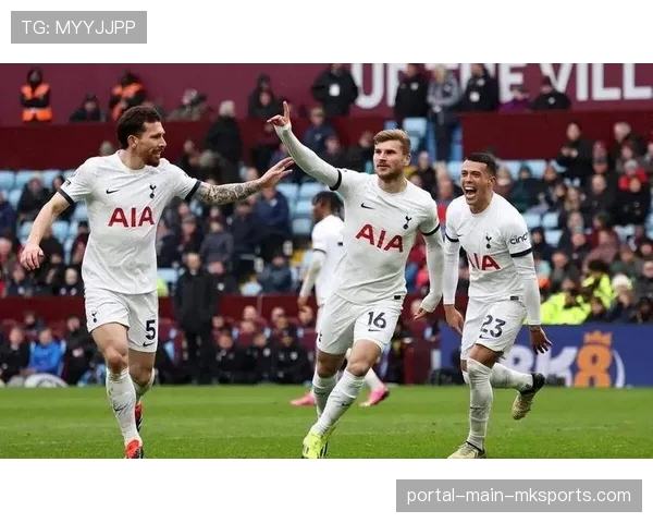 赛后述评：热刺主场失利，暴露了在高压逼抢下后场出球体系的脆弱性